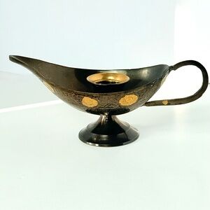 VINTAGE ORNATE SOLID ETCHED BRASS ALADDIN MAGIC GENIE LAMP CANDLESTICK HOLDER MC